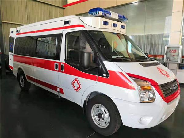 阜平县福特V362救护车